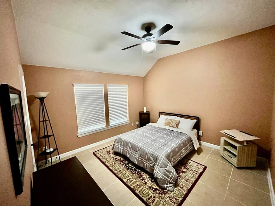 Furnished Finder property 702456_1 photo 41