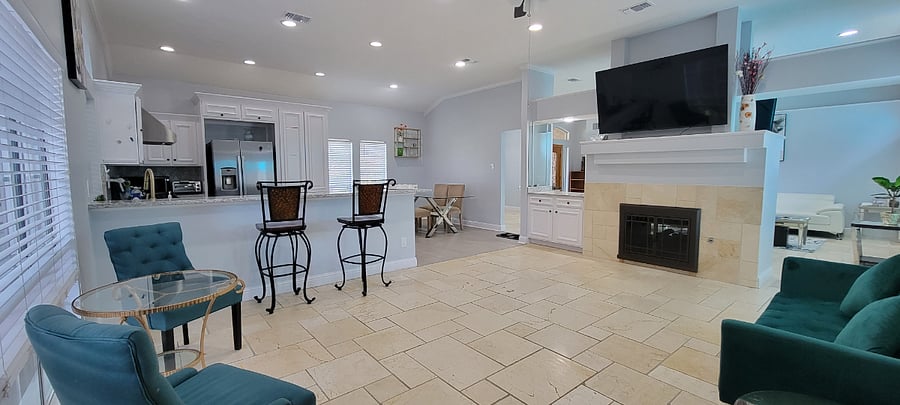 Furnished Finder property 702459_1 photo 3
