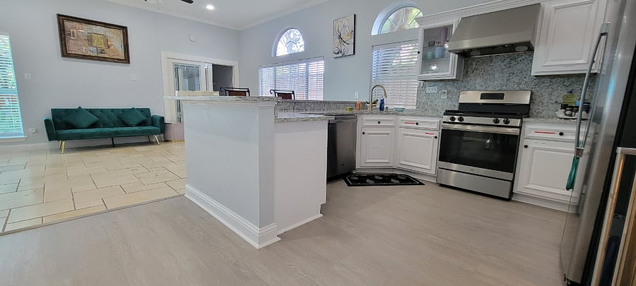 Furnished Finder property 702459_1 photo 12
