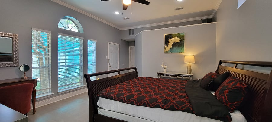 Furnished Finder property 702459_1 photo 18