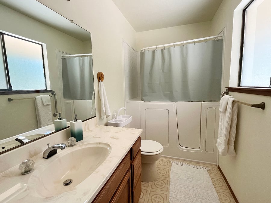 Furnished Finder property 702480_1 photo 3