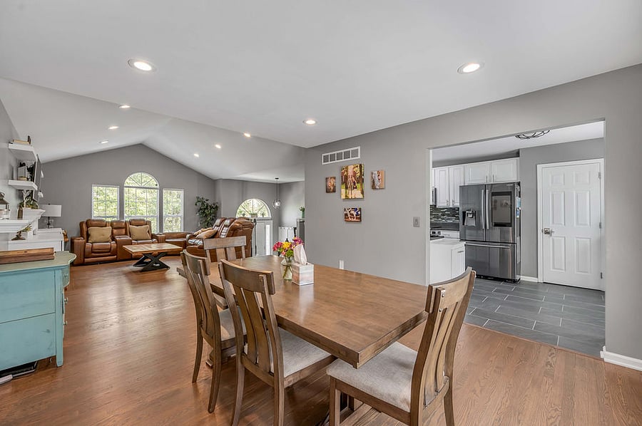 Furnished Finder property 702502_1 photo 7