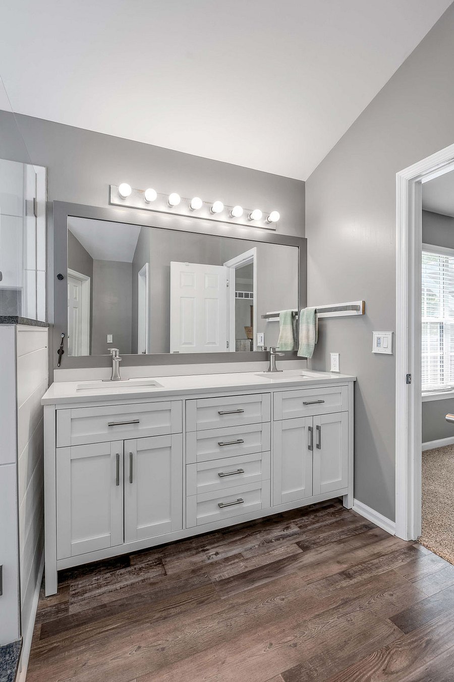 Furnished Finder property 702502_1 photo 25
