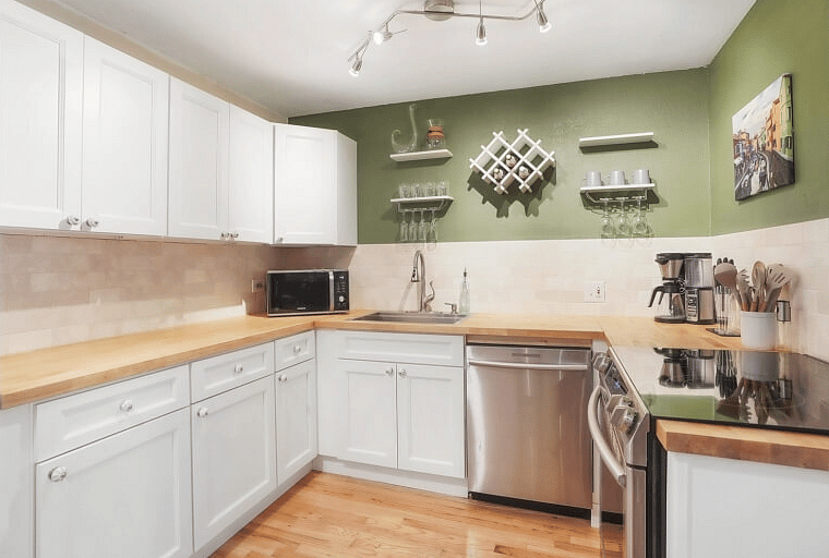 Furnished Finder property 702506_1 photo 3
