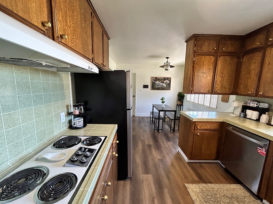 Furnished Finder property 702550_1 photo 8