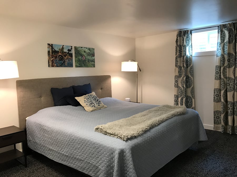 Bedroom with King Size bed.