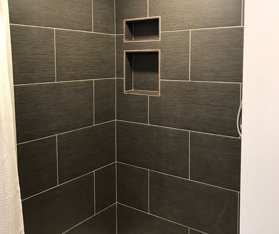 Full tiled shower with niche