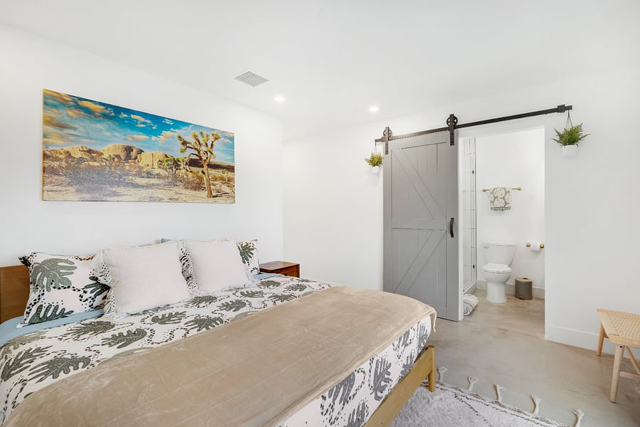 Furnished Finder property 702559_1 photo 18