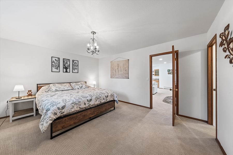 Furnished Finder property 702570_1 photo 18