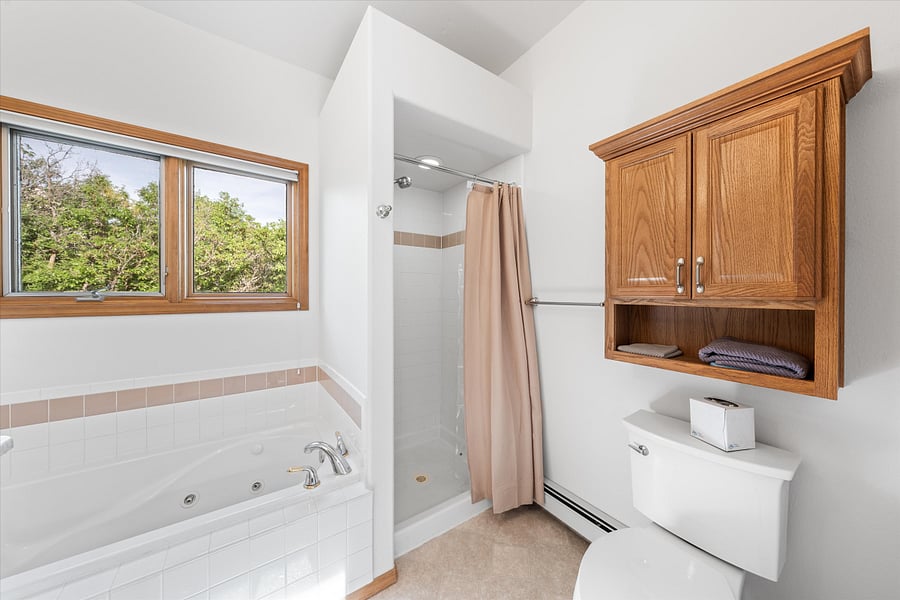 Furnished Finder property 702570_1 photo 11