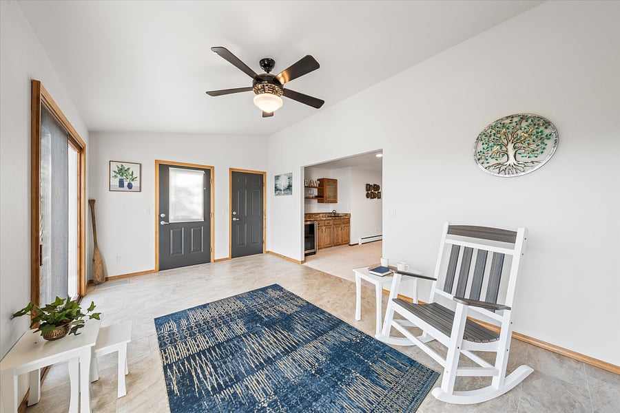 Furnished Finder property 702570_1 photo 13
