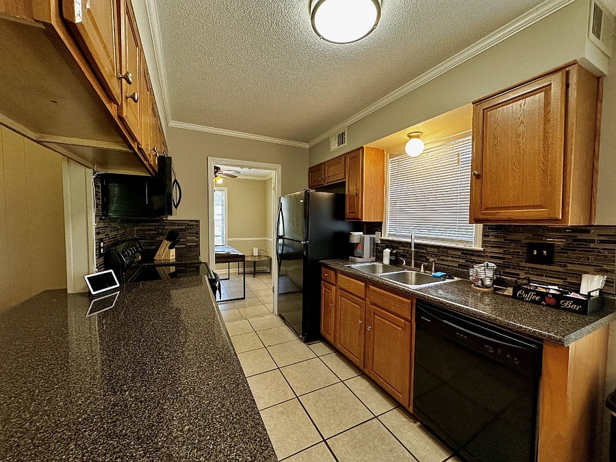 Furnished Finder property 702627_1 photo 9