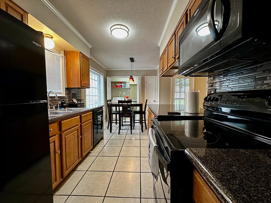 Furnished Finder property 702627_1 photo 11