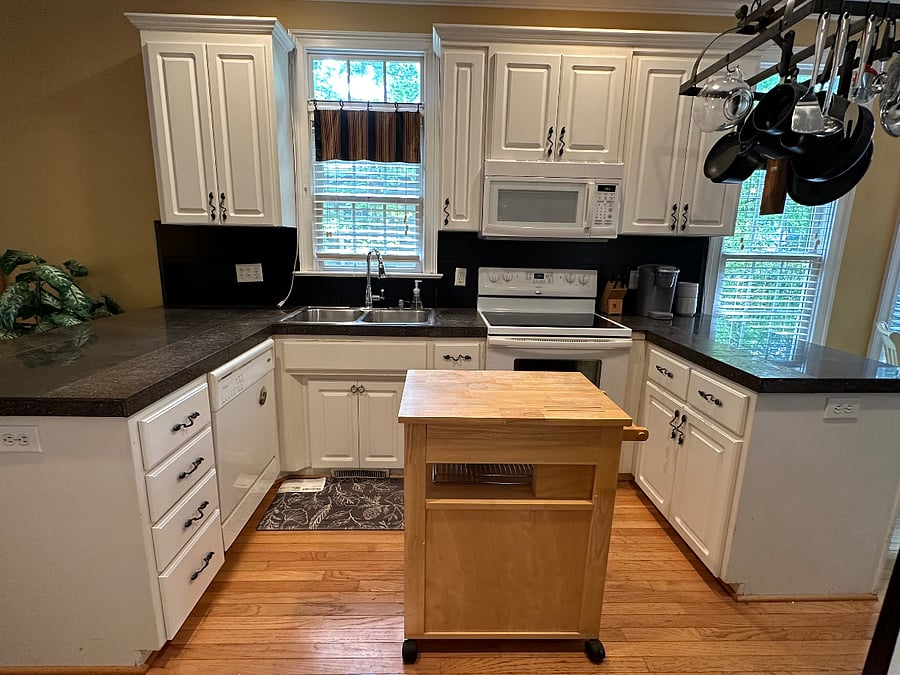 Furnished Finder property 702630_1 photo 11
