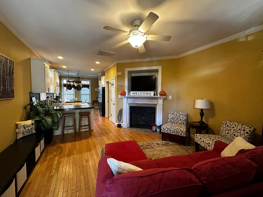 Furnished Finder property 702630_1 photo 3