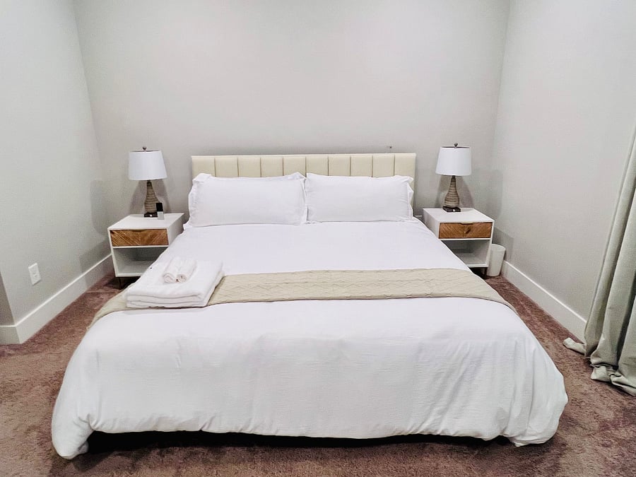 Master Bedroom with King size Bed, Sleep Number Mattress and USB Lamps