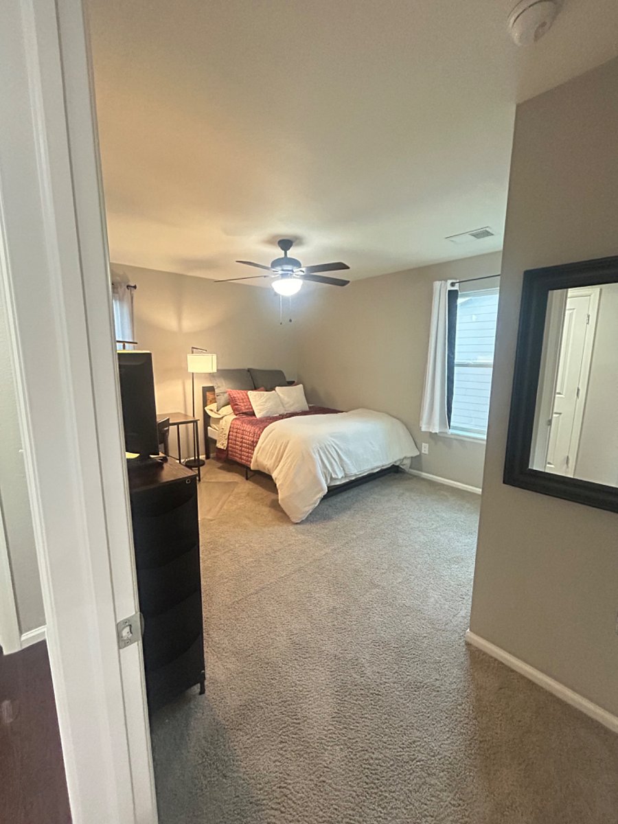 Furnished Finder property 702658_1 photo 1