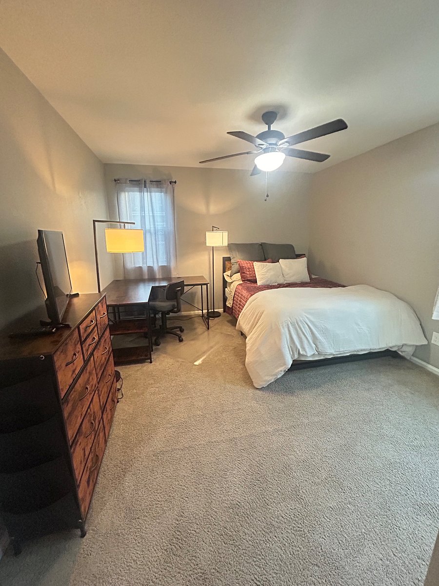 Furnished Finder property 702658_1 photo 2