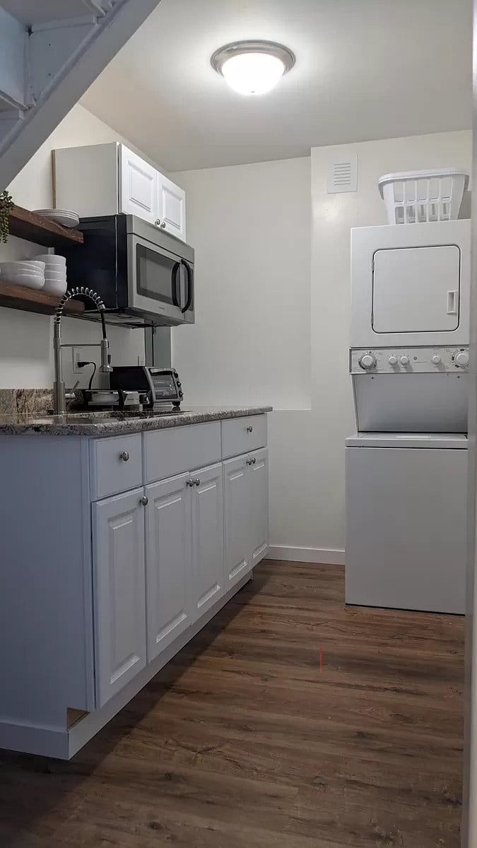 Furnished Finder property 702669_1 photo 3
