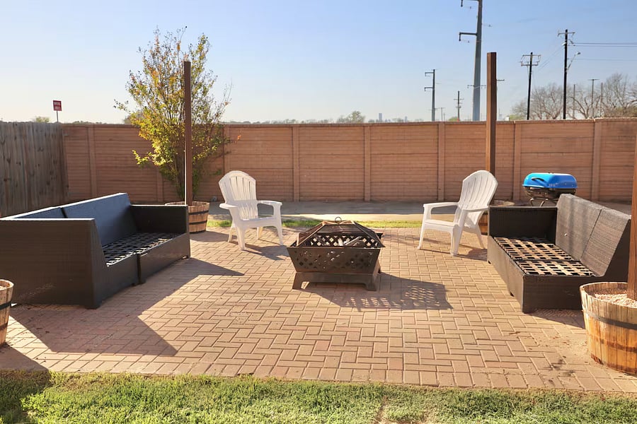 Furnished Finder property 702673_1 photo 8