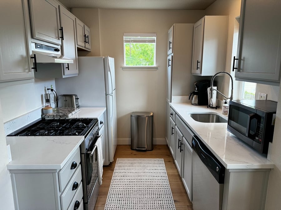 Furnished Finder property 702692_1 photo 9