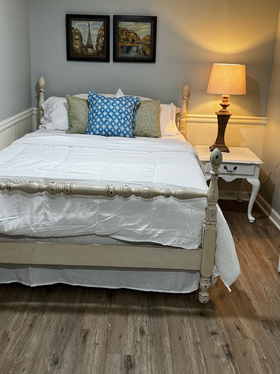 Furnished Finder property 702695_1 photo 11