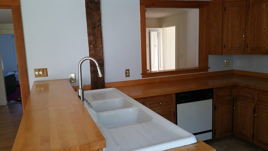 Kitchen is fully applianced with a stainless dishwasher (New 2023).