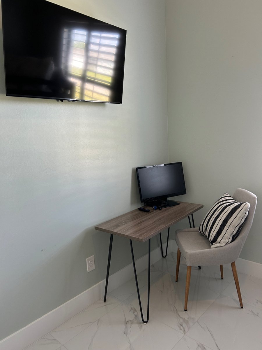 Furnished Finder property 702725_1 photo 25
