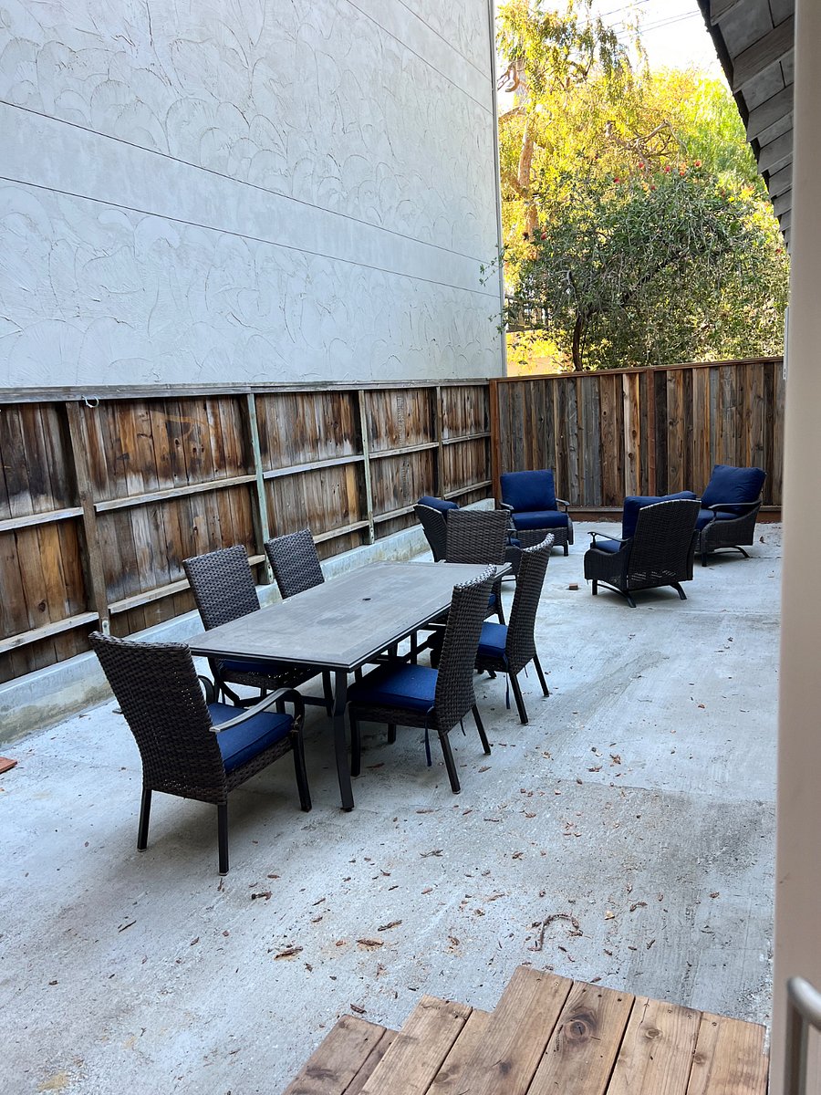 Furnished Finder property 702743_2 photo 7