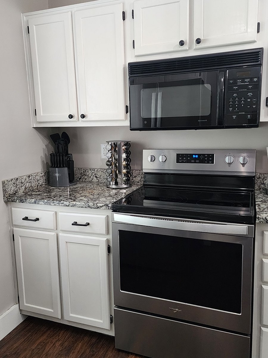 Furnished Finder property 702750_1 photo 9