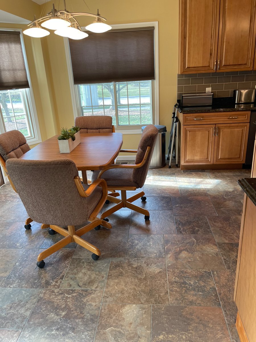 Furnished Finder property 702781_1 photo 4