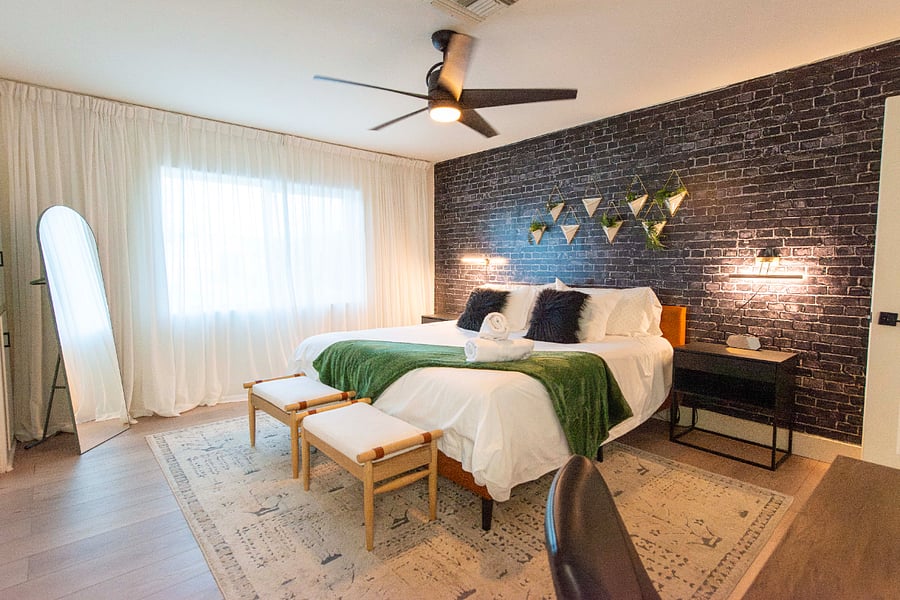 Bedroom 2 - King