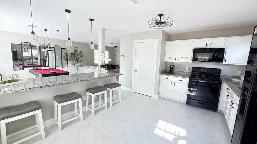 Furnished Finder property 702798_1 photo 7