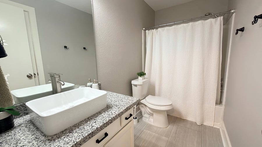 Furnished Finder property 702798_1 photo 13