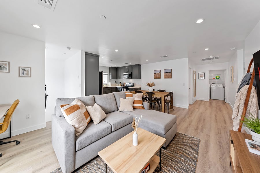 Furnished Finder property 702808_1 photo 6