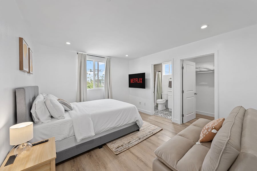 Furnished Finder property 702808_1 photo 37