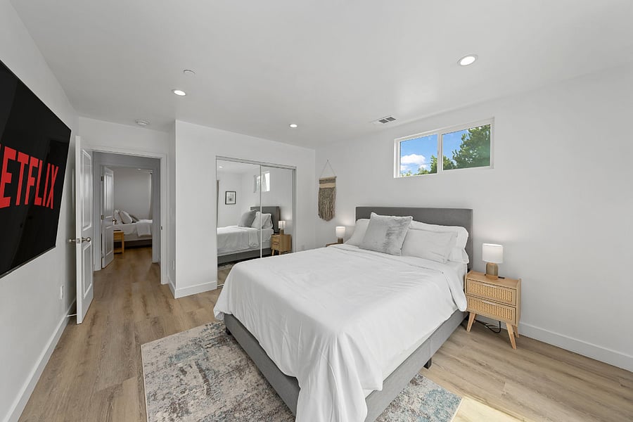 Furnished Finder property 702808_1 photo 45