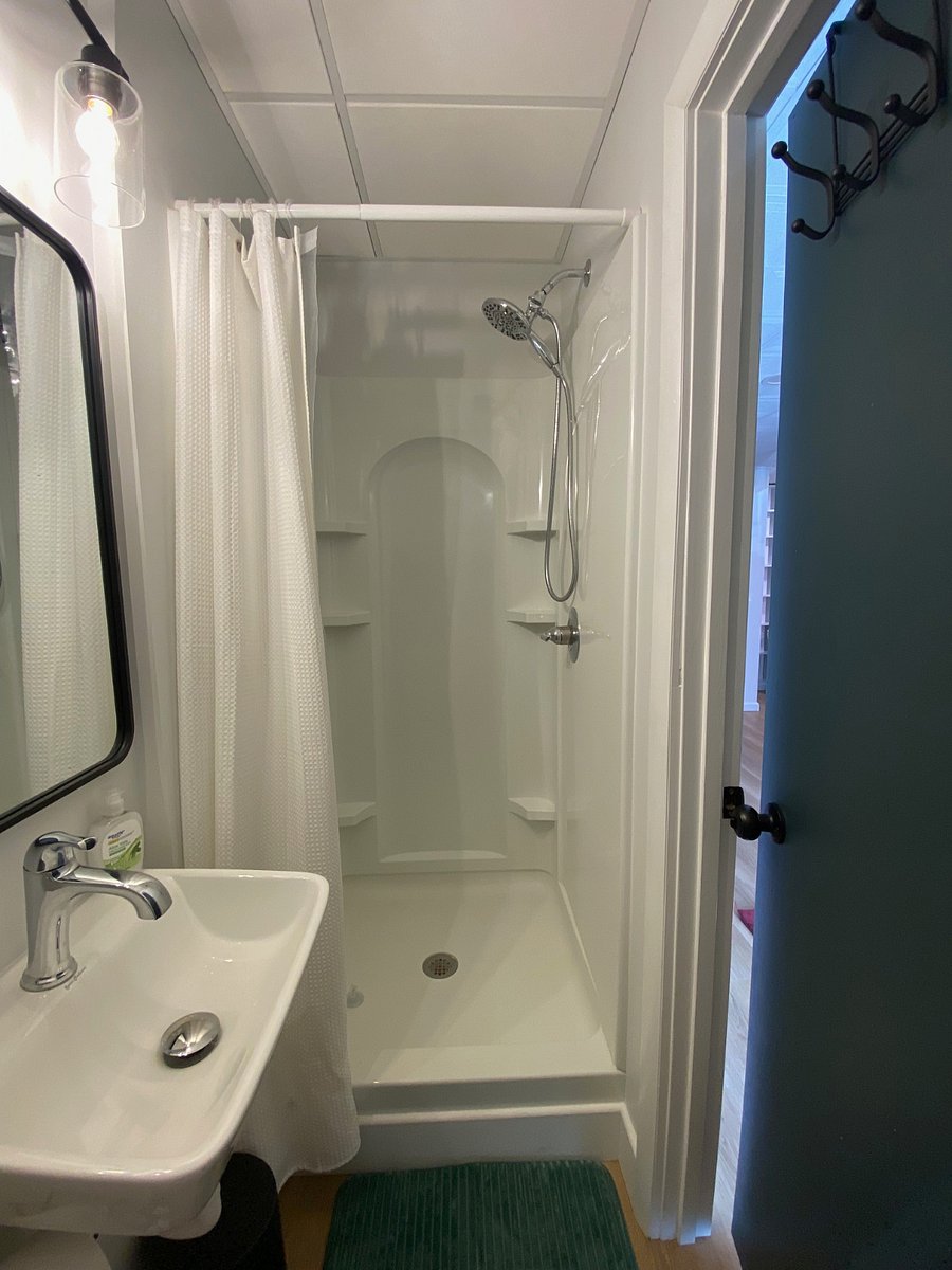 Furnished Finder property 702812_1 photo 18