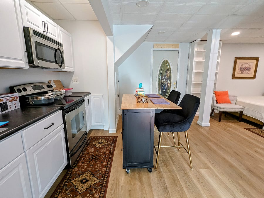 Furnished Finder property 702812_1 photo 8