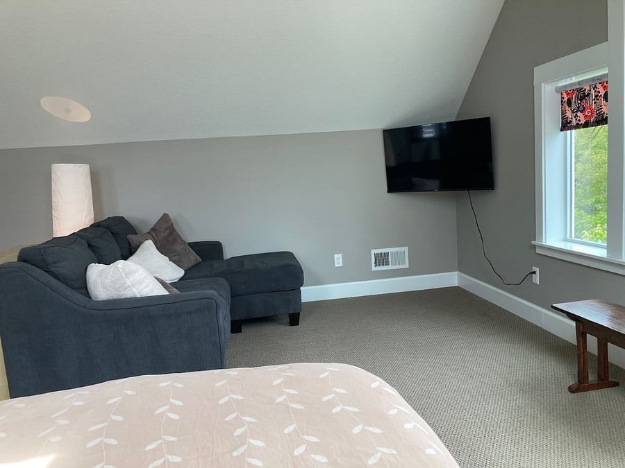 Furnished Finder property 702837_1 photo 8