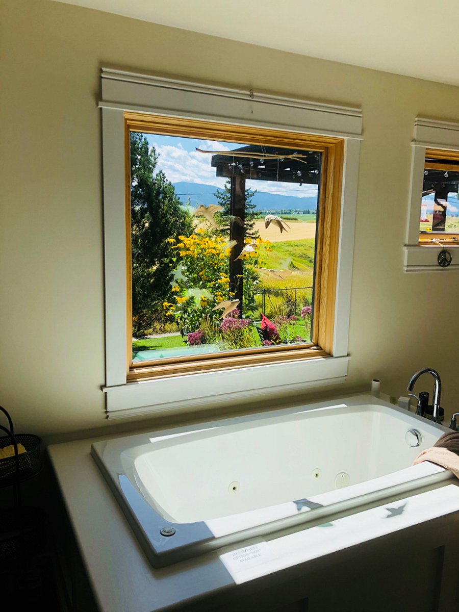master bathroom, with views, deep soaking tub (no* Jacuzzi)