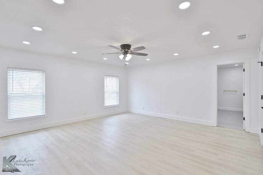 Furnished Finder property 702854_1 photo 16