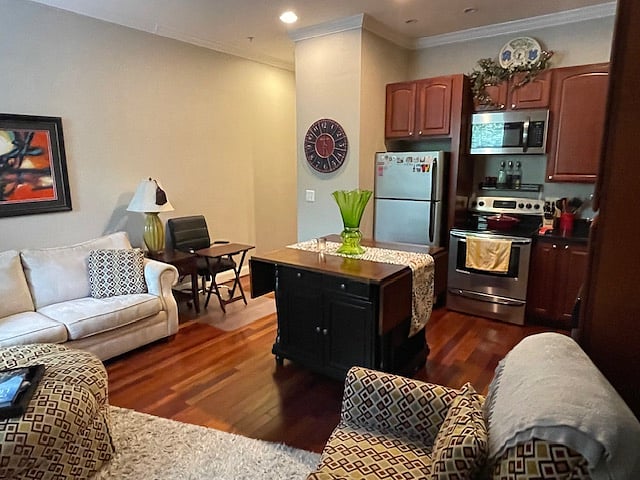 Furnished Finder property 702868_1 photo 3