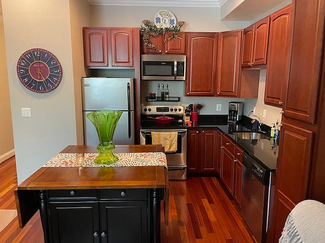 Furnished Finder property 702868_1 photo 4