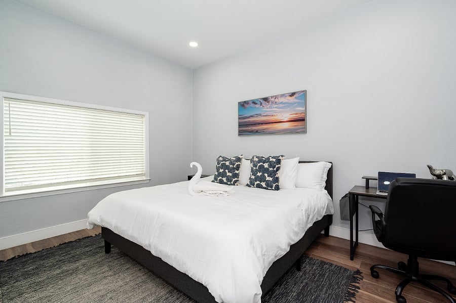 Furnished Finder property 702878_1 photo 5