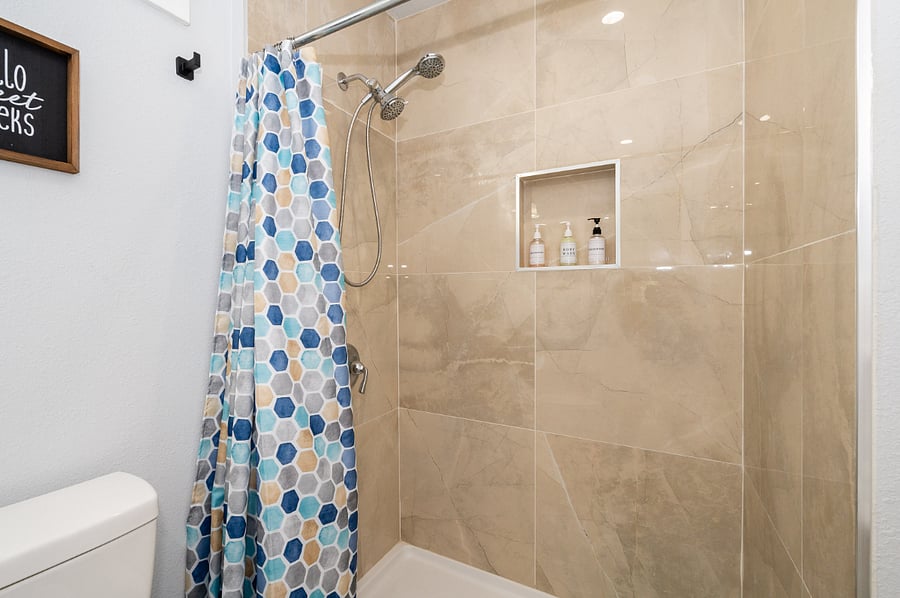 Furnished Finder property 702878_1 photo 17