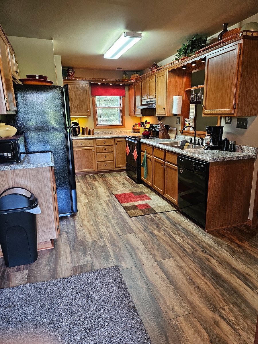 Furnished Finder property 702879_1 photo 3