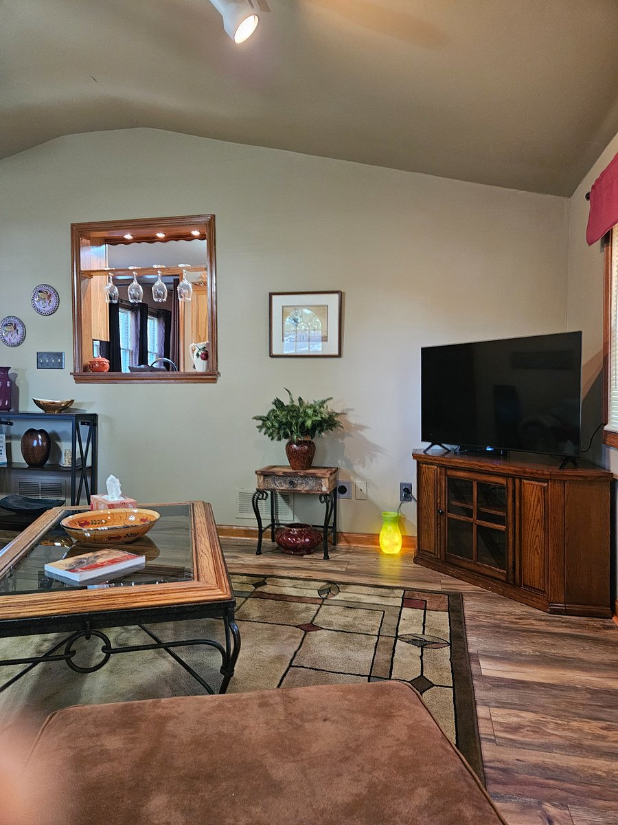 Furnished Finder property 702879_1 photo 6