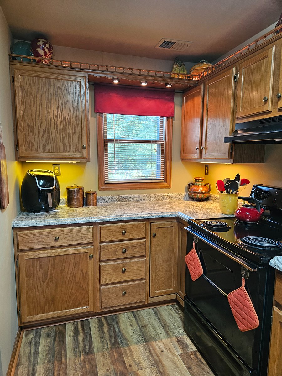 Furnished Finder property 702879_1 photo 9