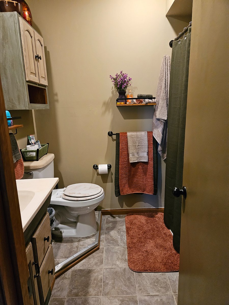 Furnished Finder property 702879_1 photo 12